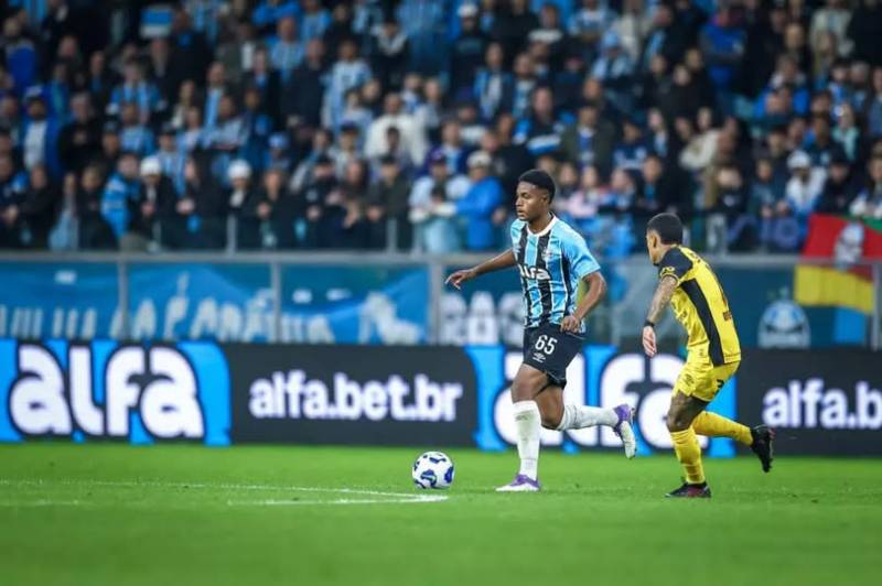 Na Arena, Grêmio perde de 1 a 0 para o Sport pela 19ª rodada do Brasileirão